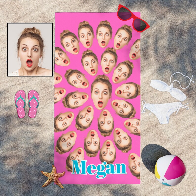 Funny face towel pattern detail
